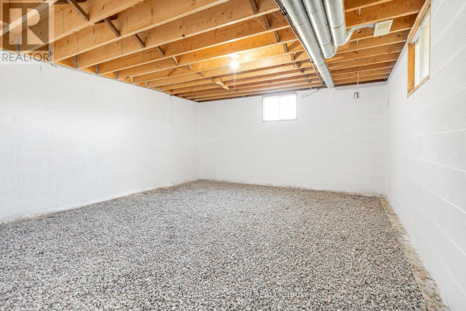 1415 Young's Point Road, Selwyn, Ontario  K0L 2H0 - Photo 37 - X12341399