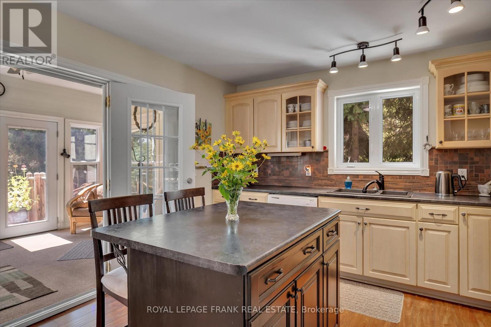 187 River Lane, Douro-Dummer, Ontario  K0L 3A0 - Photo 11 - X12341454