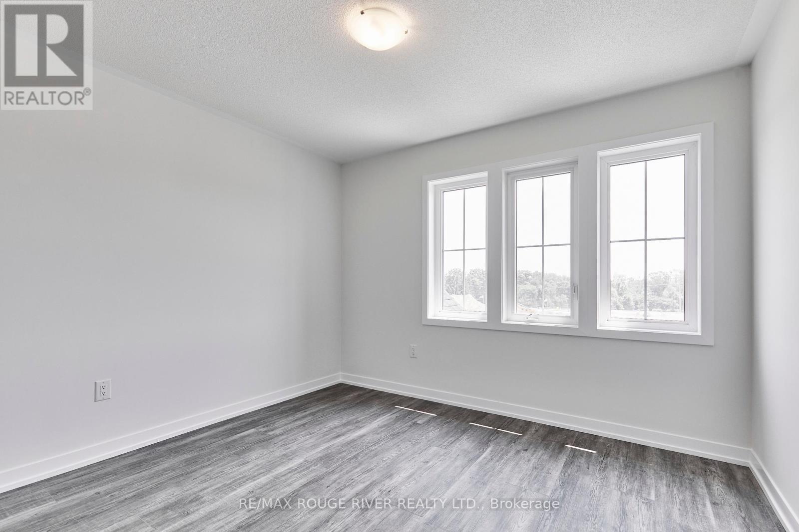 And Unit 86b - 86 Ziibi Way, Clarington (Newcastle), Ontario  L1B 0W5 - Photo 17 - E12341182