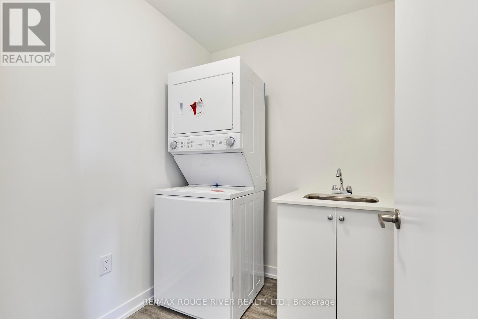 And Unit 86b - 86 Ziibi Way, Clarington (Newcastle), Ontario  L1B 0W5 - Photo 21 - E12341182