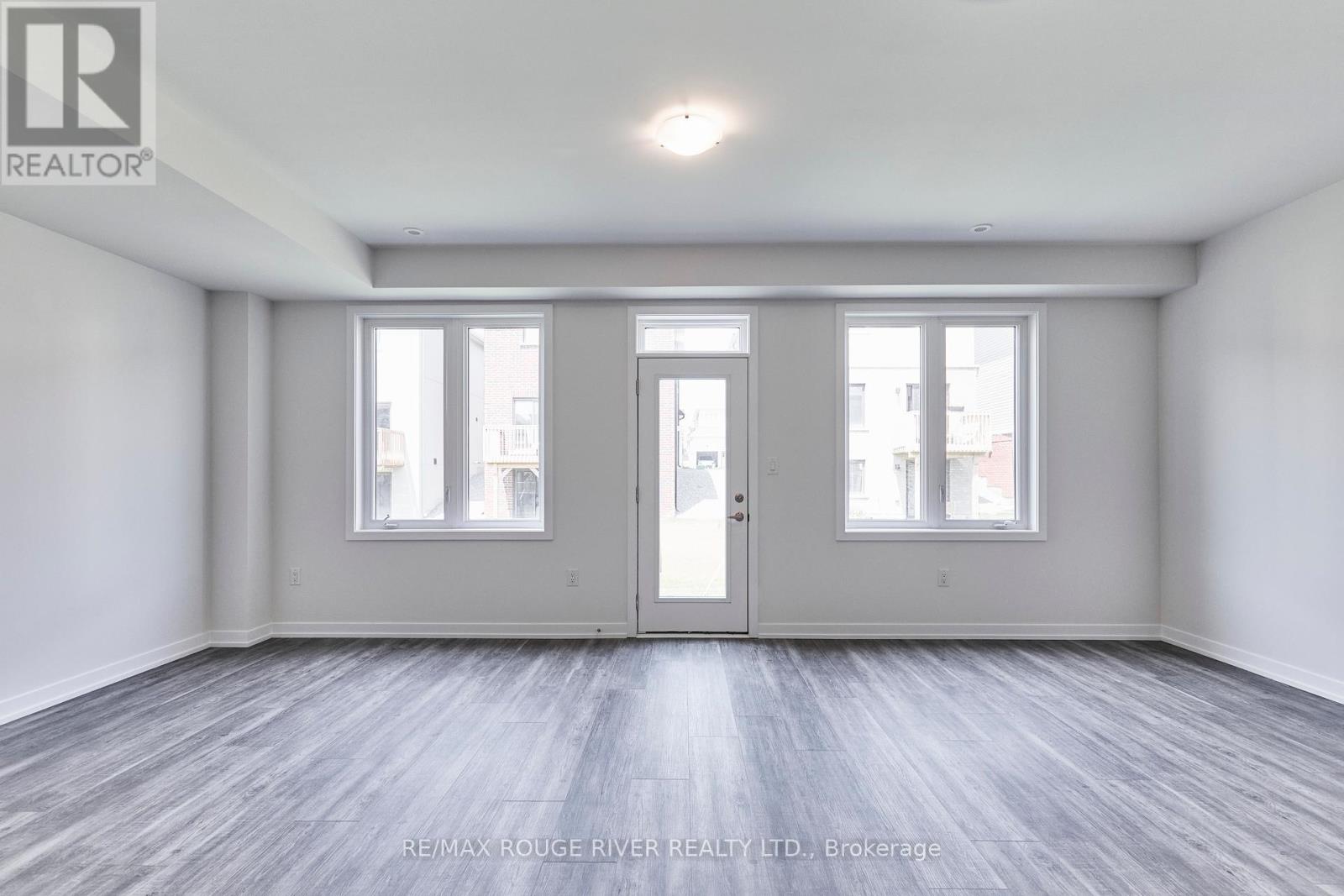 And Unit 86b - 86 Ziibi Way, Clarington (Newcastle), Ontario  L1B 0W5 - Photo 7 - E12341182