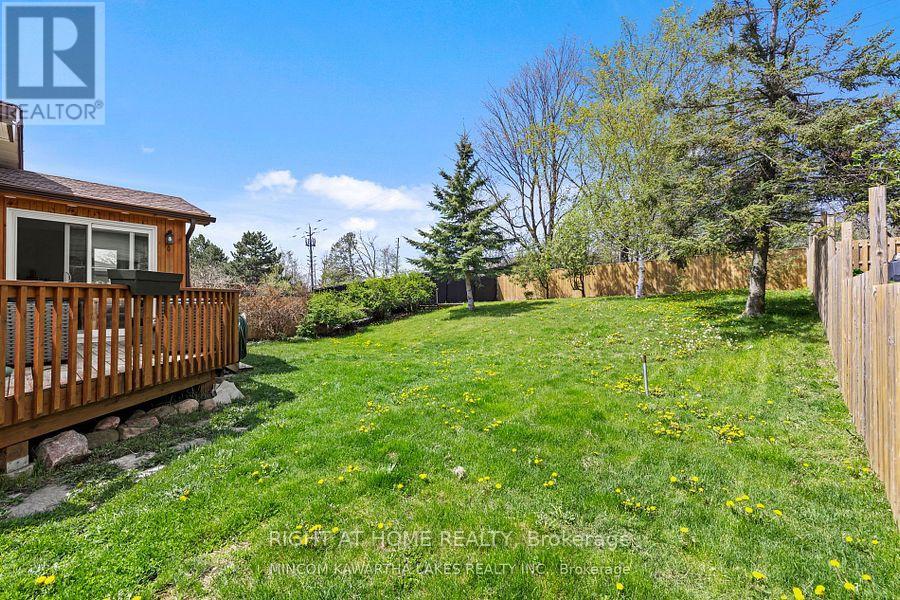 2368 Mountland Drive, Peterborough West (Central), Ontario  K9K 1W4 - Photo 10 - X12341001