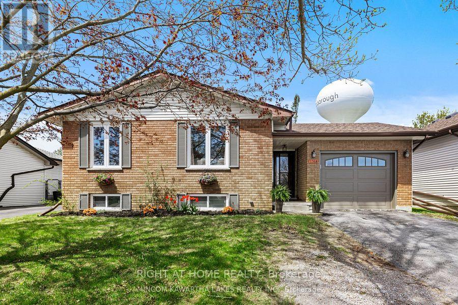 2368 Mountland Drive, Peterborough West (Central), Ontario  K9K 1W4 - Photo 2 - X12341001