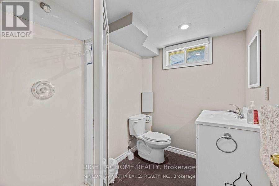 2368 Mountland Drive, Peterborough West (Central), Ontario  K9K 1W4 - Photo 7 - X12341001