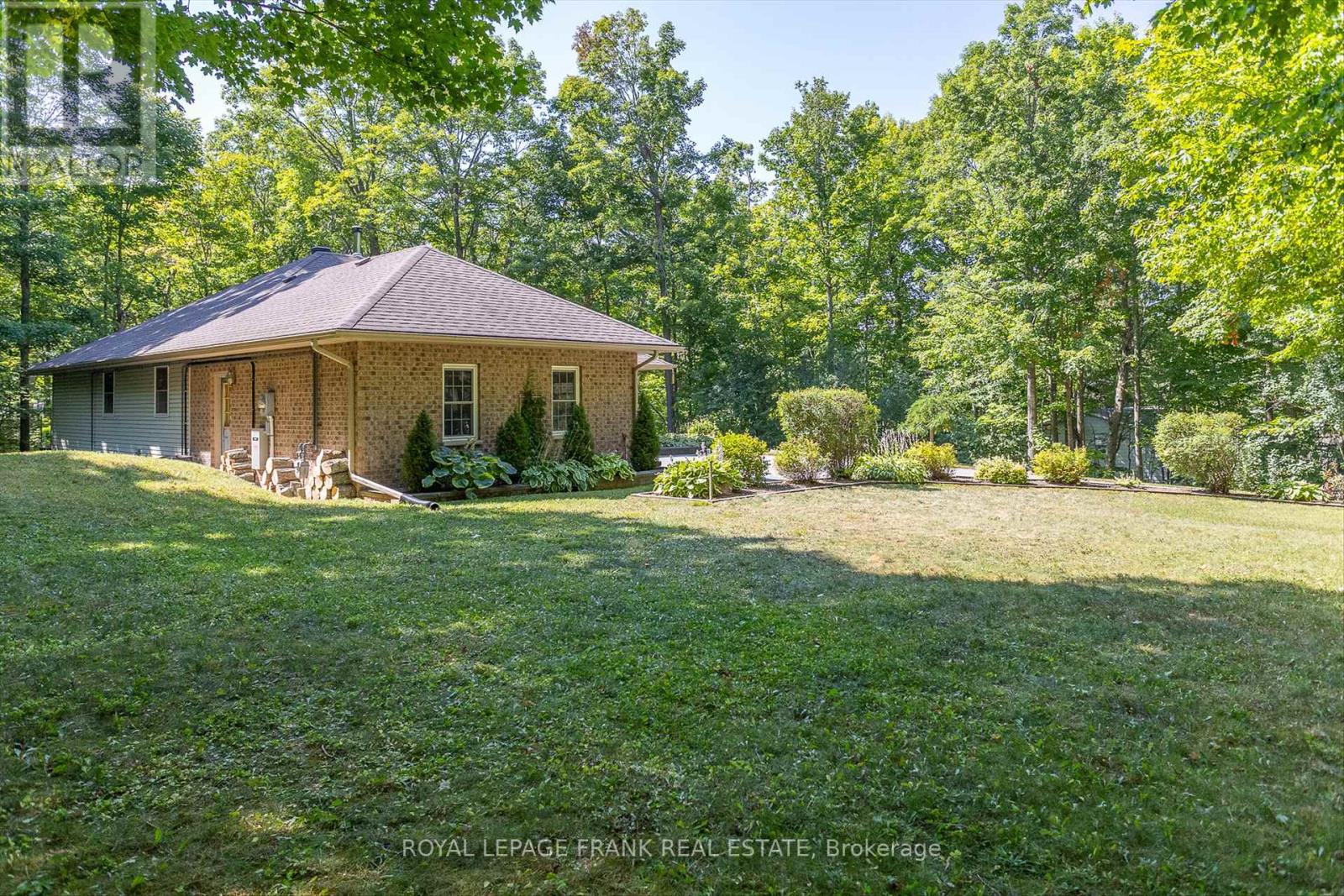 24 Deer Avenue, Cavan Monaghan (Cavan Twp), Ontario  L0A 1G0 - Photo 39 - X12341478
