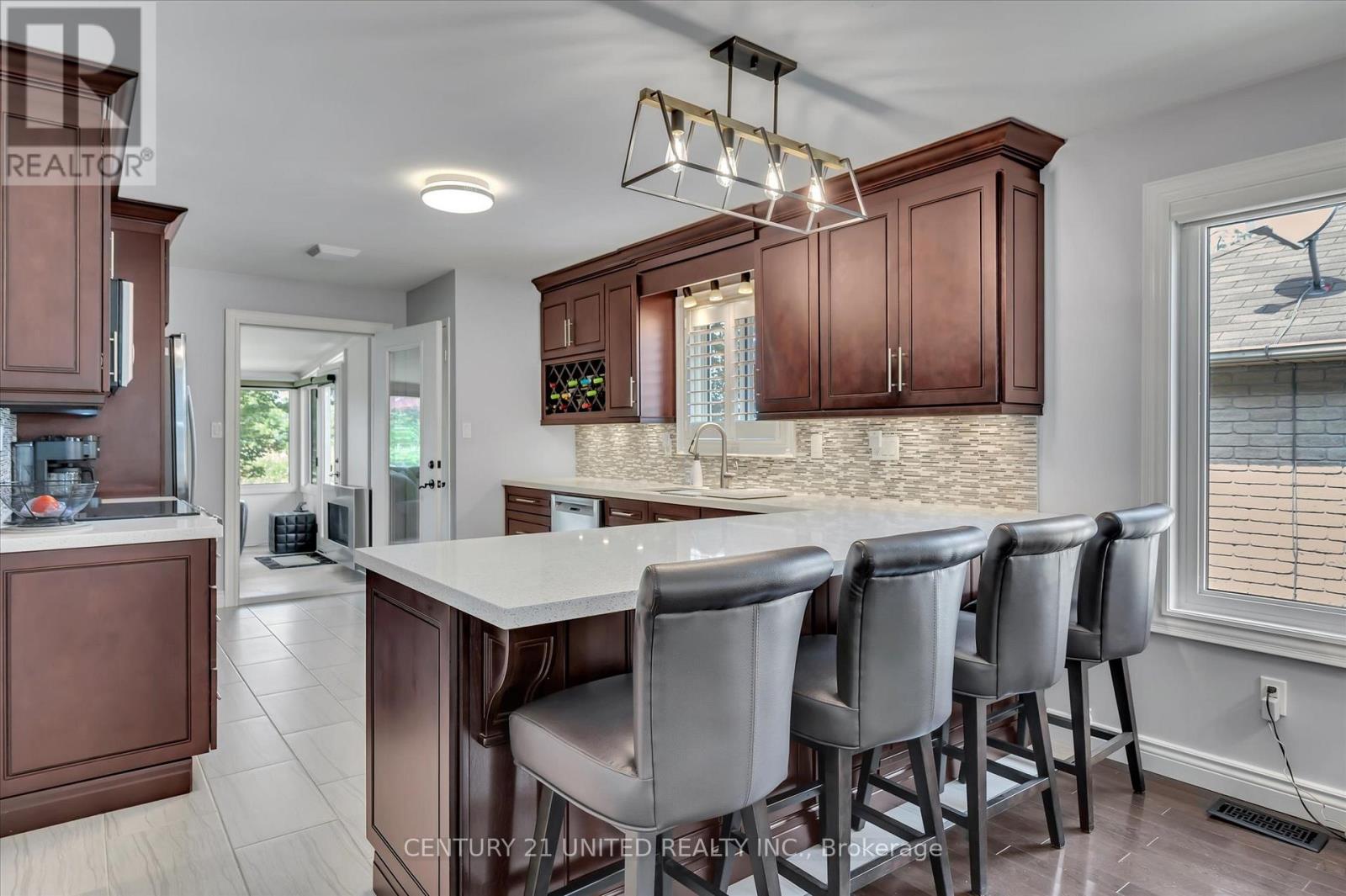 3033 Westridge Boulevard, Peterborough West (Central), Ontario  K9K 2K5 - Photo 12 - X12341484