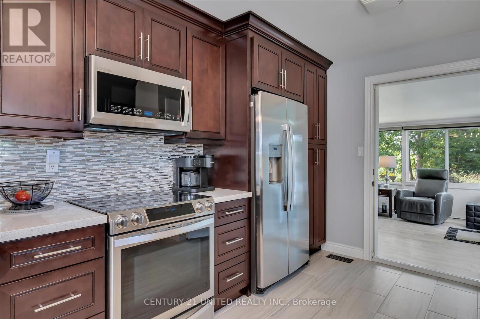 3033 Westridge Boulevard, Peterborough West (Central), Ontario  K9K 2K5 - Photo 17 - X12341484