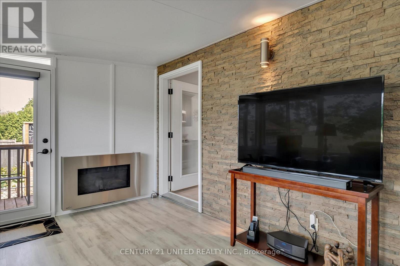 3033 Westridge Boulevard, Peterborough West (Central), Ontario  K9K 2K5 - Photo 20 - X12341484
