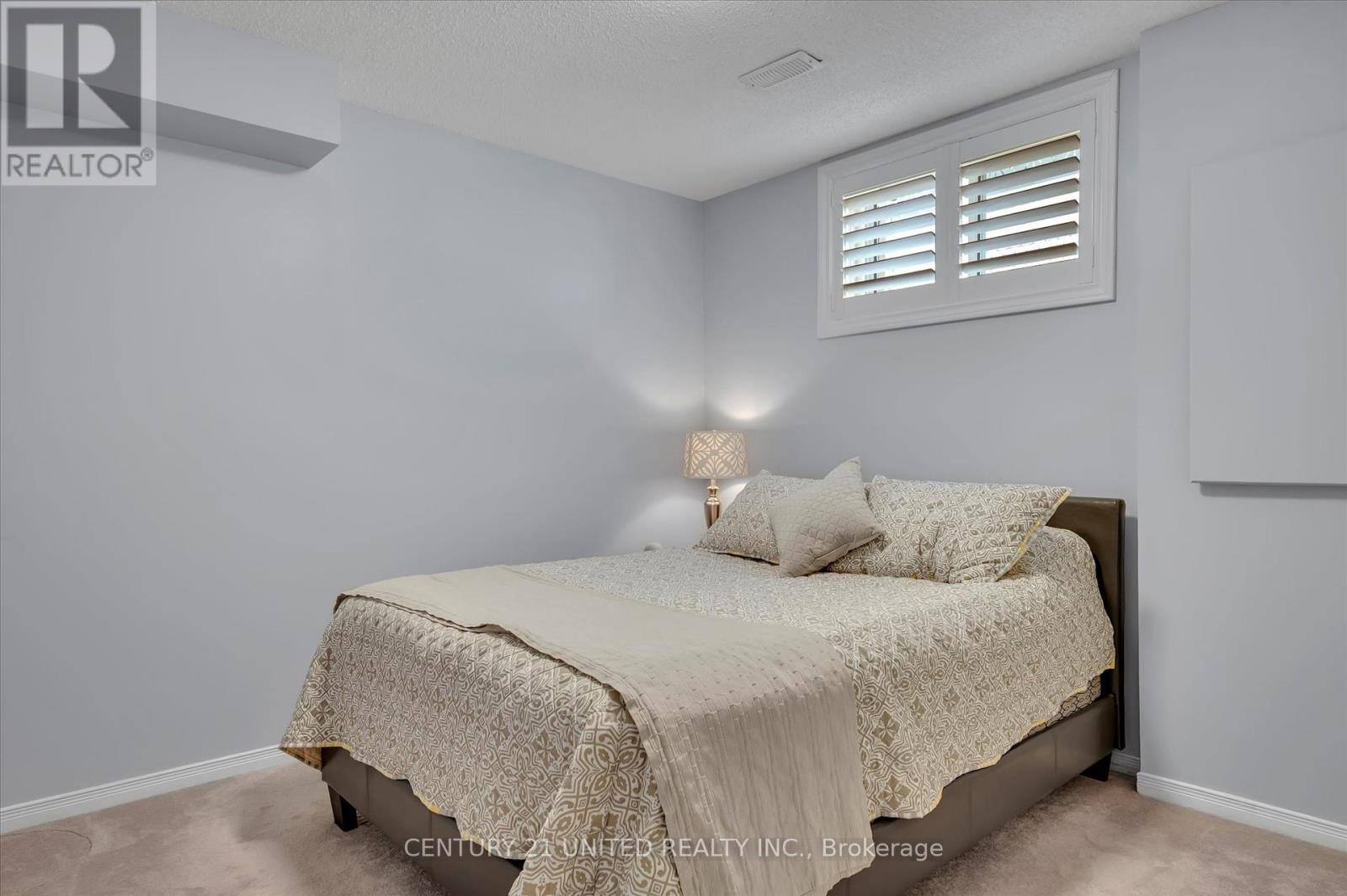 3033 Westridge Boulevard, Peterborough West (Central), Ontario  K9K 2K5 - Photo 38 - X12341484