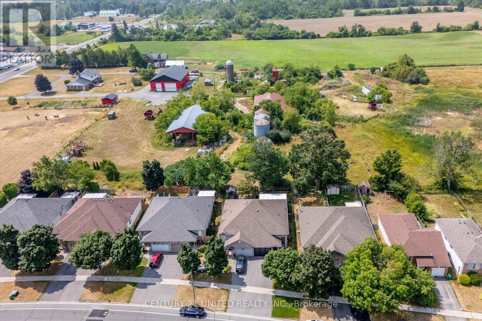 3033 Westridge Boulevard, Peterborough West (Central), Ontario  K9K 2K5 - Photo 4 - X12341484