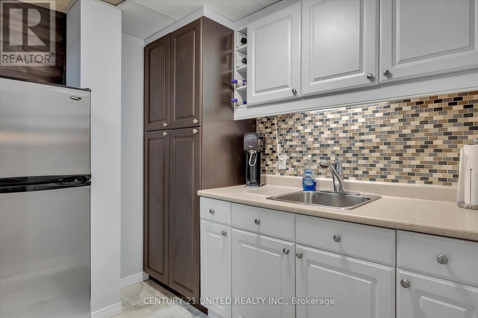 3033 Westridge Boulevard, Peterborough West (Central), Ontario  K9K 2K5 - Photo 45 - X12341484