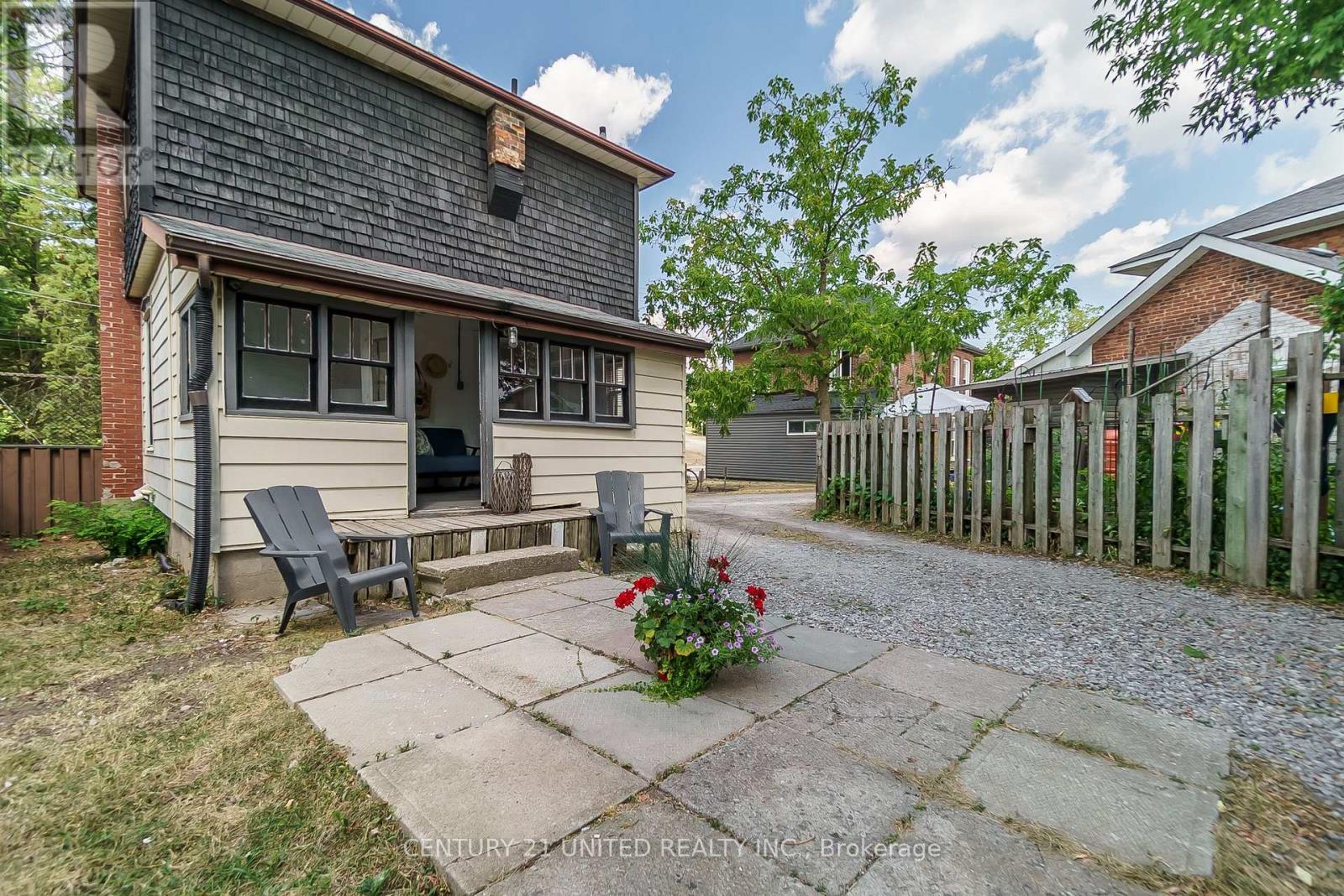 872 George Street N, Peterborough North (South), Ontario  K9H 3T7 - Photo 44 - X12341556