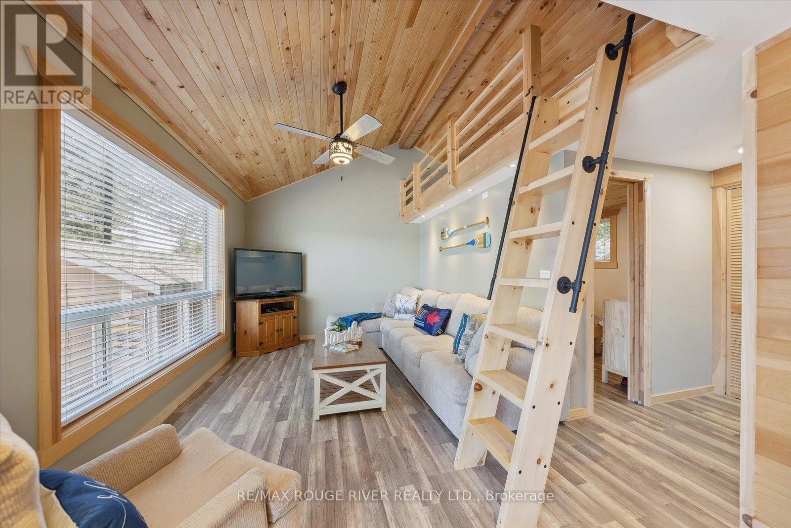 214b Centre Road, Hastings Highlands (Mcclure Ward), Ontario  K0L 2K0 - Photo 10 - X12341653