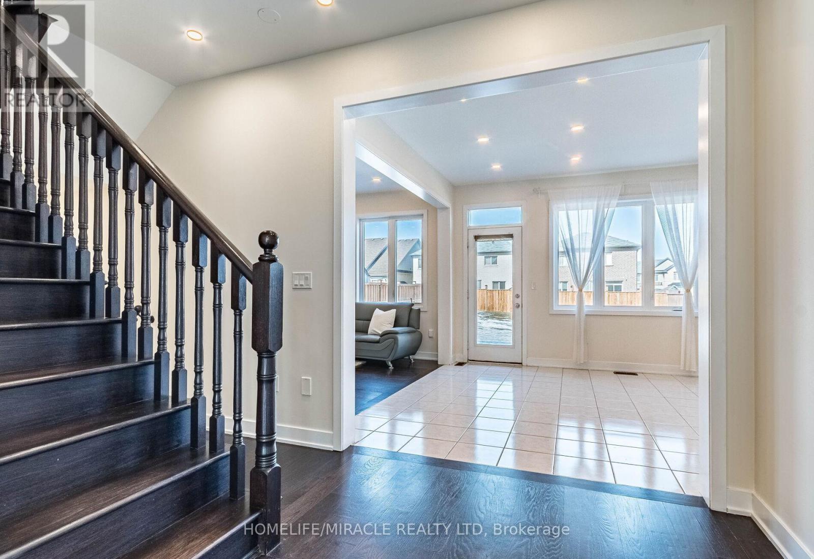 10 Buckles Court, Clarington (Newcastle), Ontario  L1B 0L1 - Photo 14 - E12341435