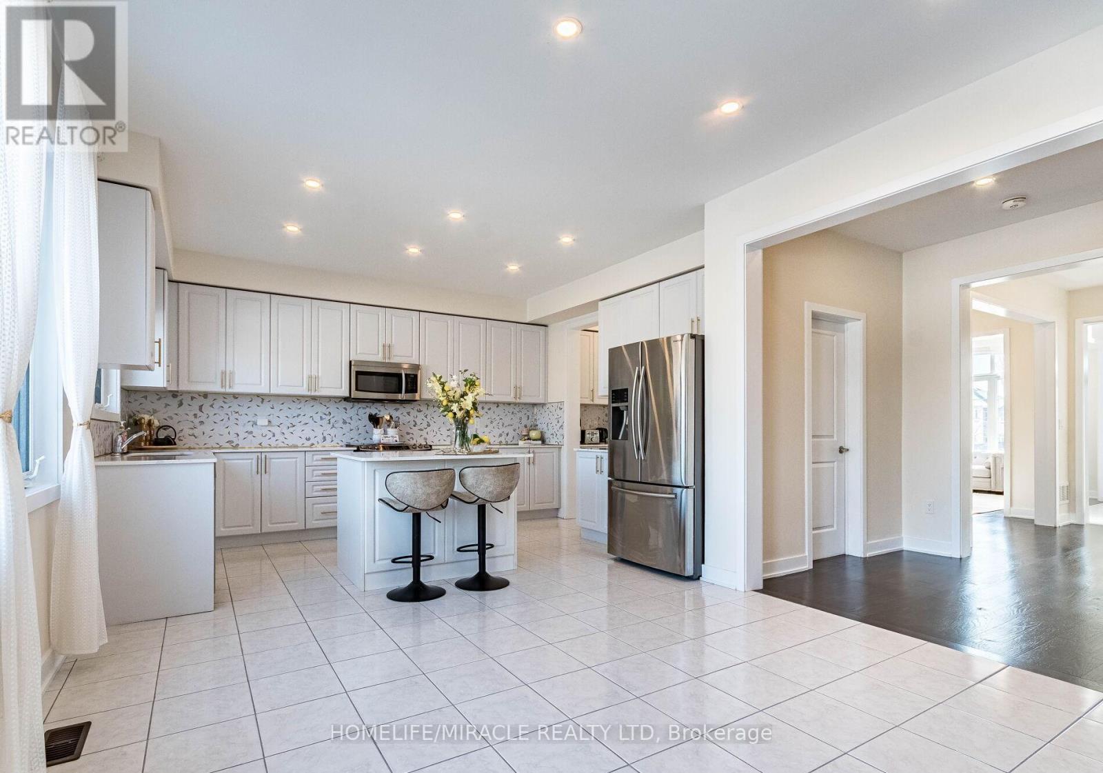 10 Buckles Court, Clarington (Newcastle), Ontario  L1B 0L1 - Photo 19 - E12341435