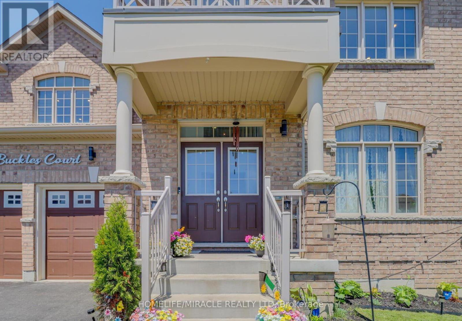 10 Buckles Court, Clarington (Newcastle), Ontario  L1B 0L1 - Photo 3 - E12341435