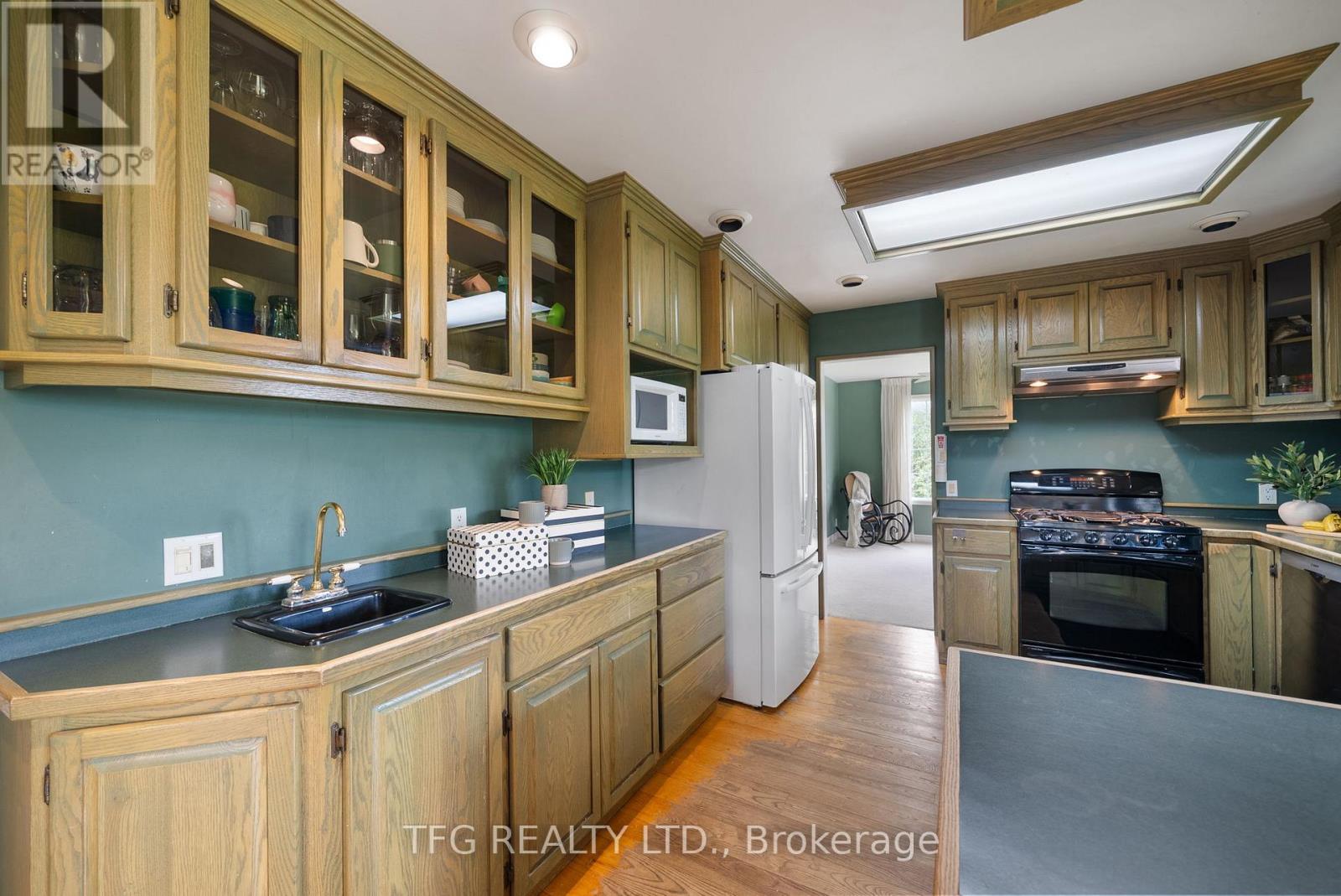 41 Grandview Drive, Kawartha Lakes (Emily), Ontario  K0L 2W0 - Photo 11 - X12341792