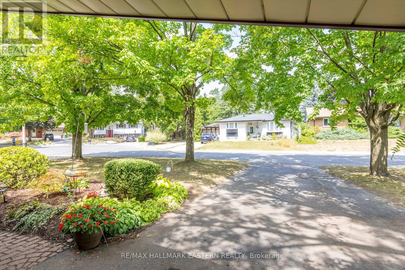 33 Parkview Drive, Peterborough North (South), Ontario  K9H 5M5 - Photo 22 - X12342054
