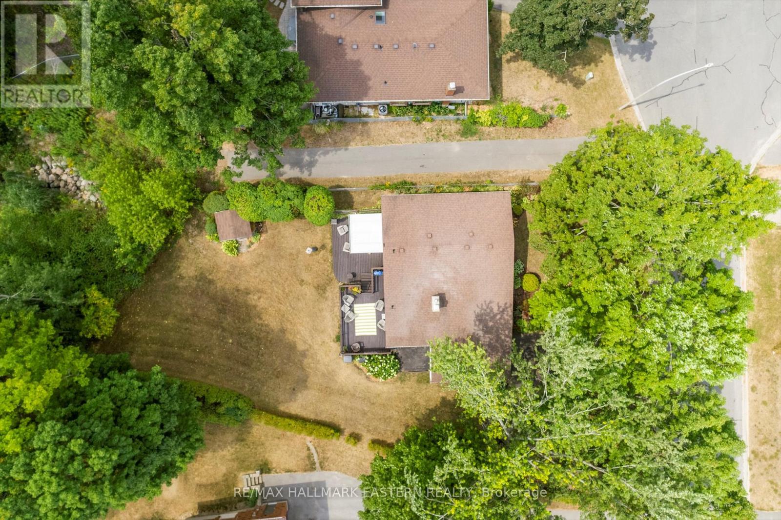 33 Parkview Drive, Peterborough North (South), Ontario  K9H 5M5 - Photo 31 - X12342054