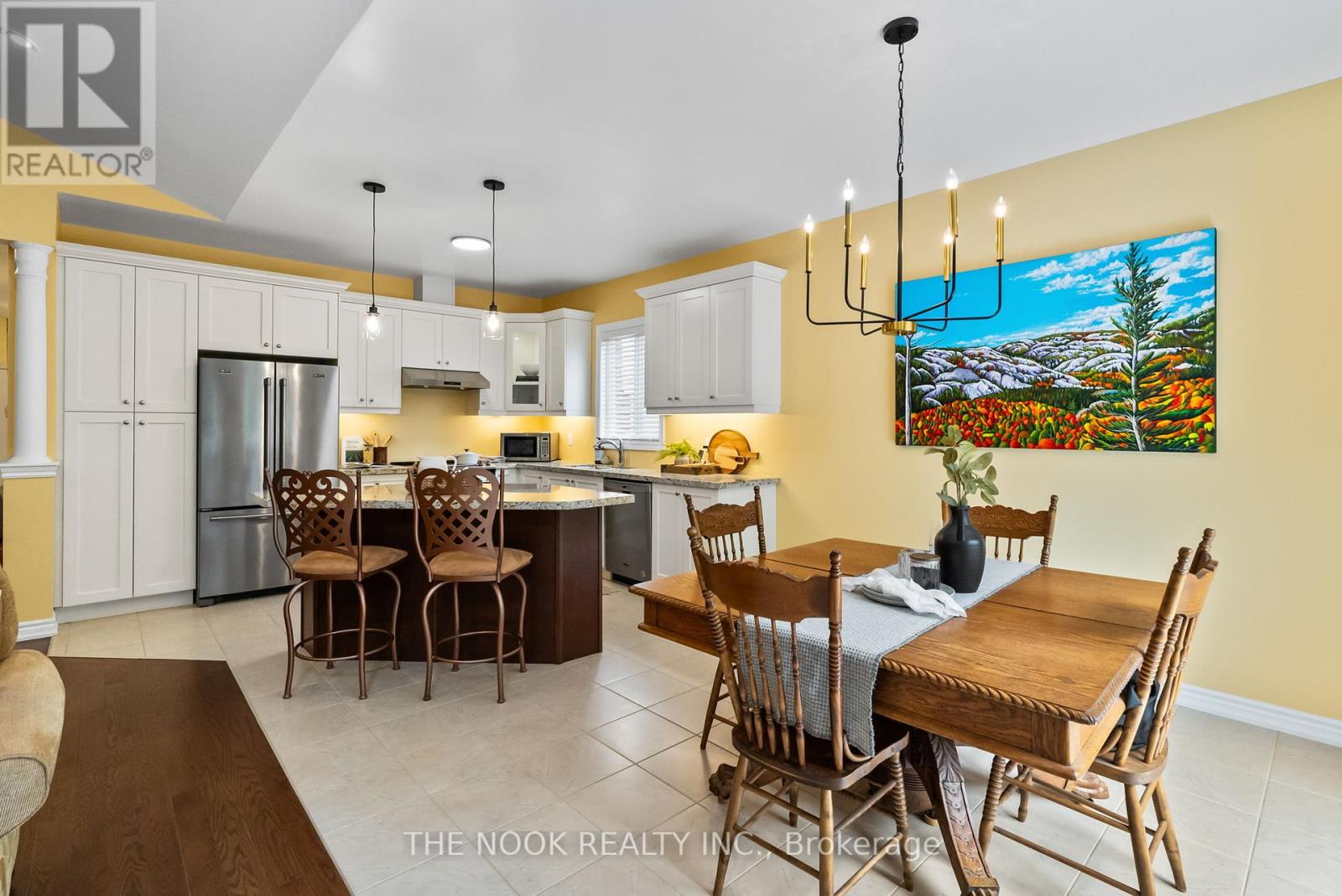 145 Springdale Drive, Kawartha Lakes (Lindsay), Ontario  K9V 0N1 - Photo 15 - X12342439