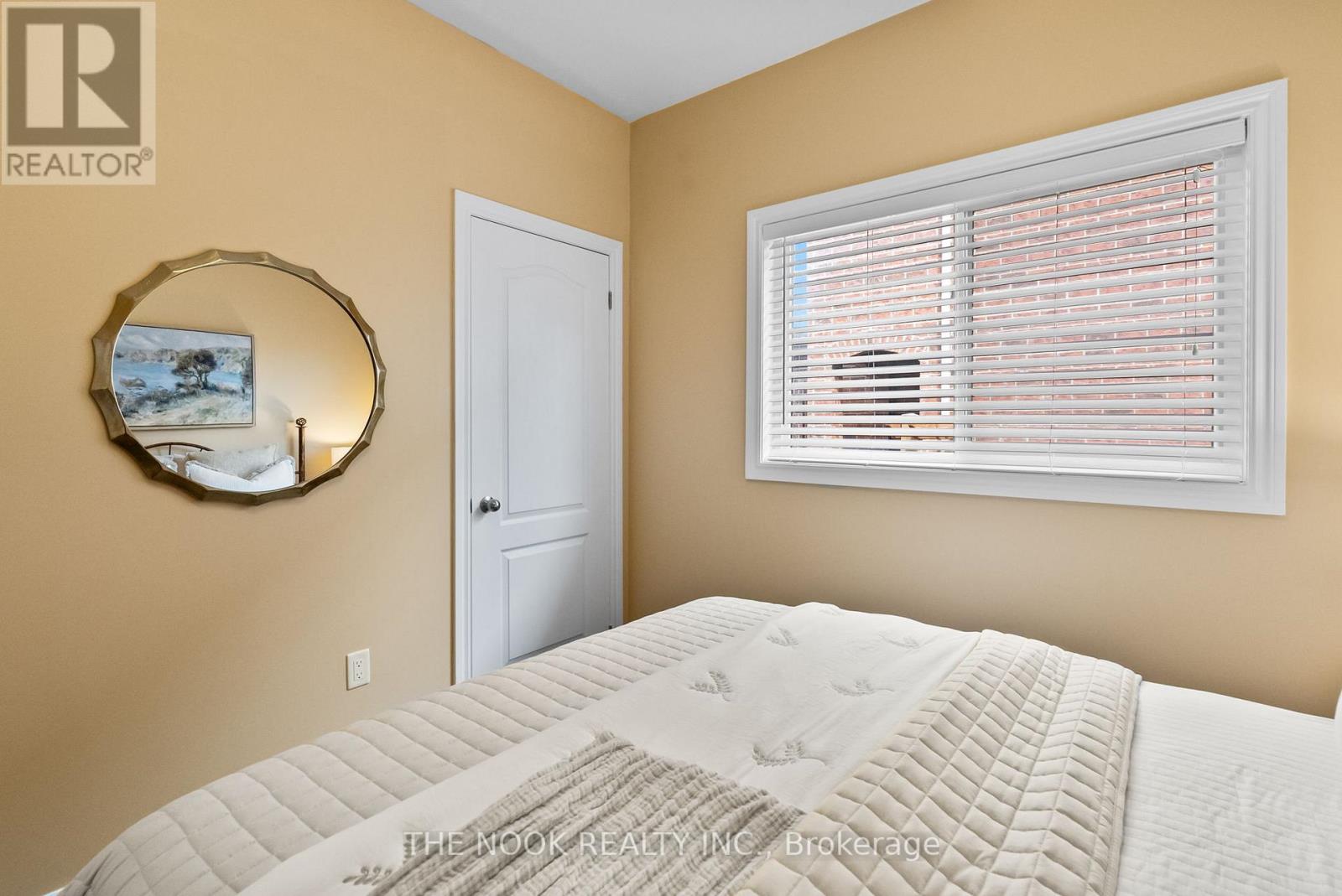 145 Springdale Drive, Kawartha Lakes (Lindsay), Ontario  K9V 0N1 - Photo 29 - X12342439
