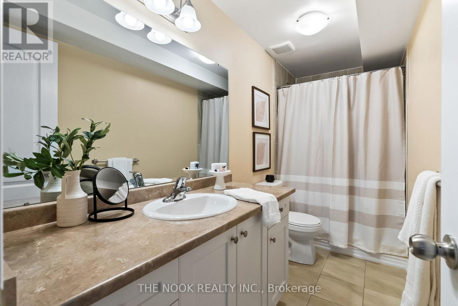 145 Springdale Drive, Kawartha Lakes (Lindsay), Ontario  K9V 0N1 - Photo 41 - X12342439