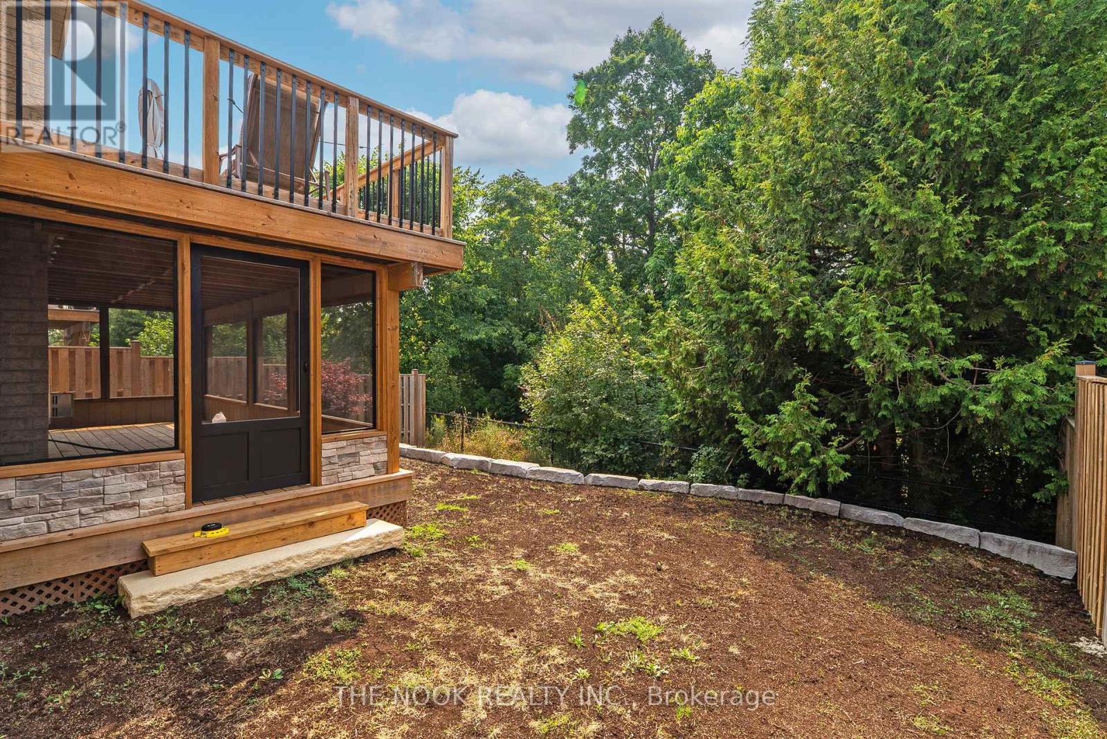 145 Springdale Drive, Kawartha Lakes (Lindsay), Ontario  K9V 0N1 - Photo 45 - X12342439