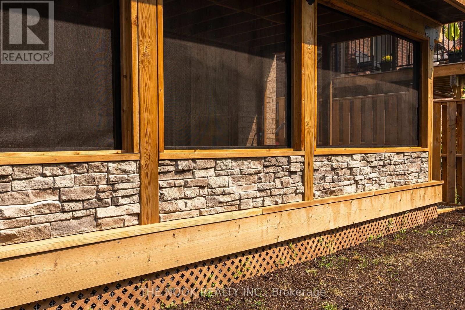 145 Springdale Drive, Kawartha Lakes (Lindsay), Ontario  K9V 0N1 - Photo 46 - X12342439