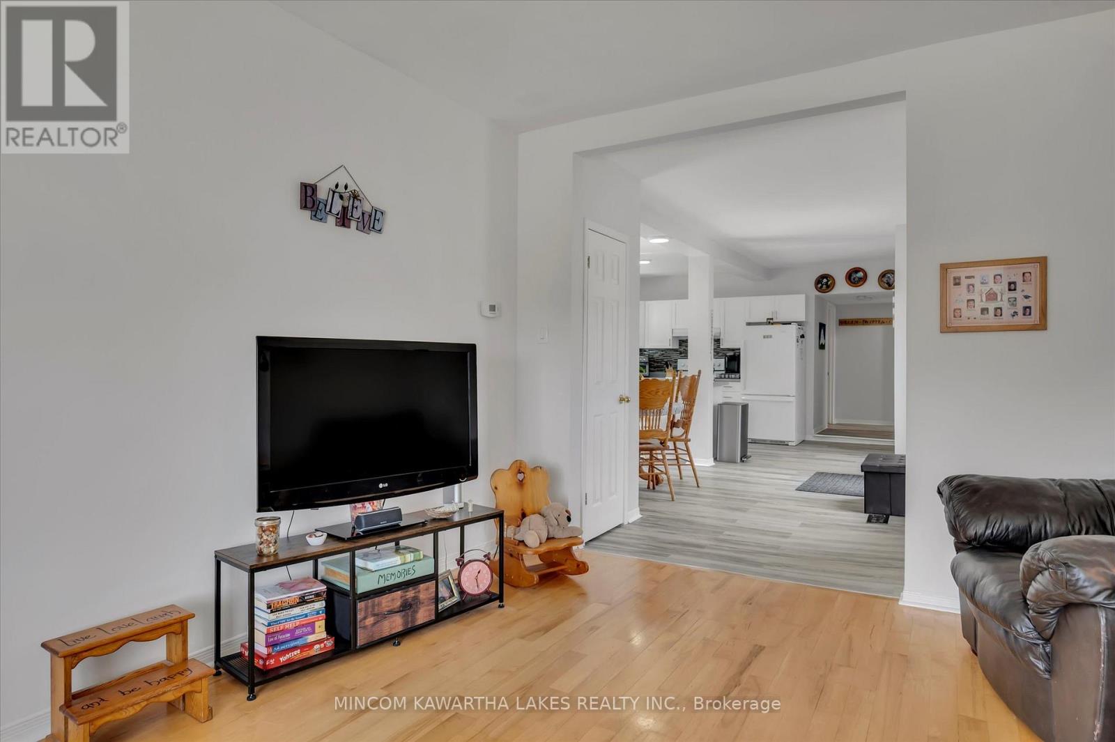 2466 Queen Mary Street, Cavan Monaghan (Cavan Twp), Ontario  L0A 1C0 - Photo 19 - X12342492