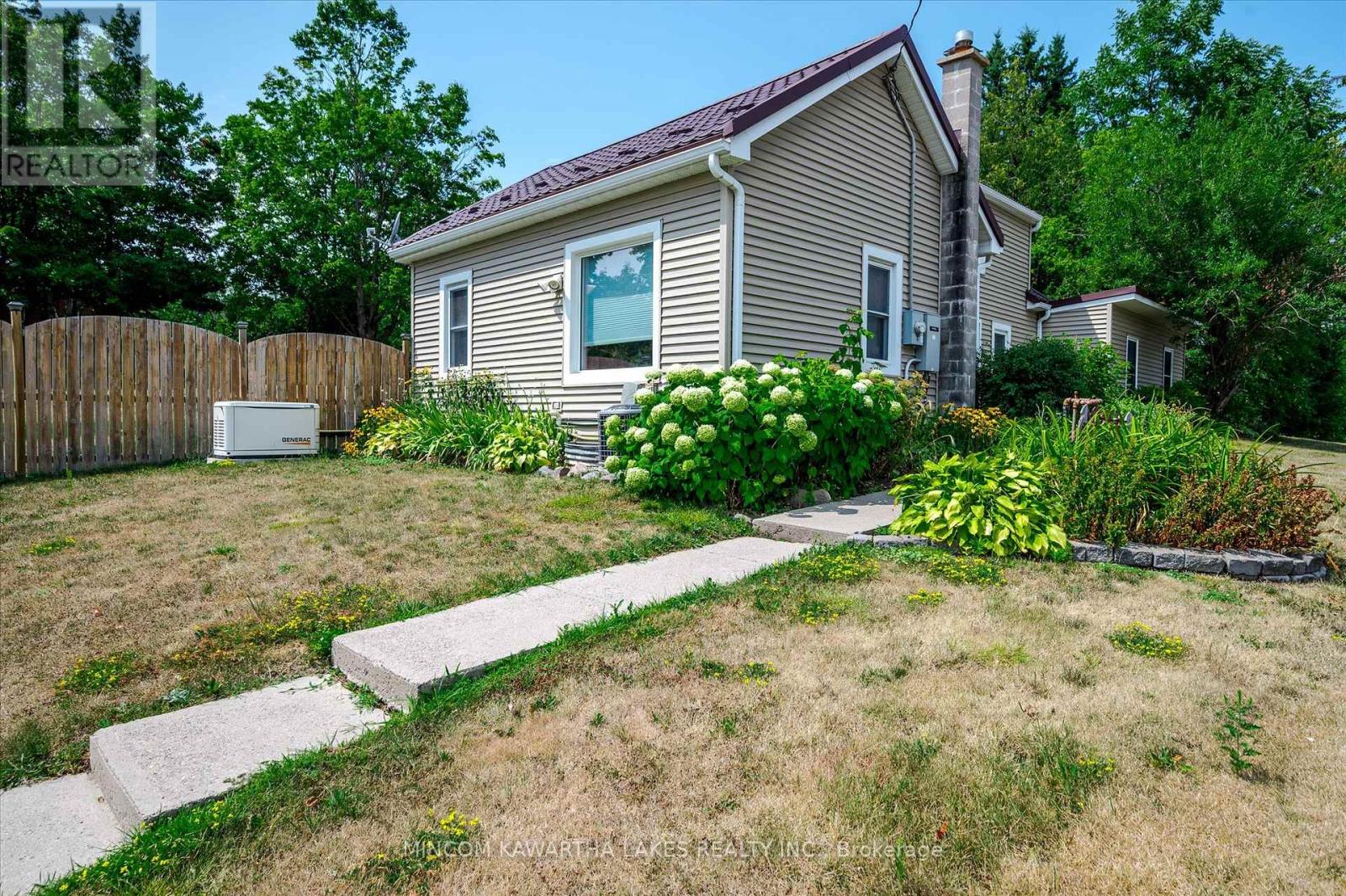 2466 Queen Mary Street, Cavan Monaghan (Cavan Twp), Ontario  L0A 1C0 - Photo 3 - X12342492