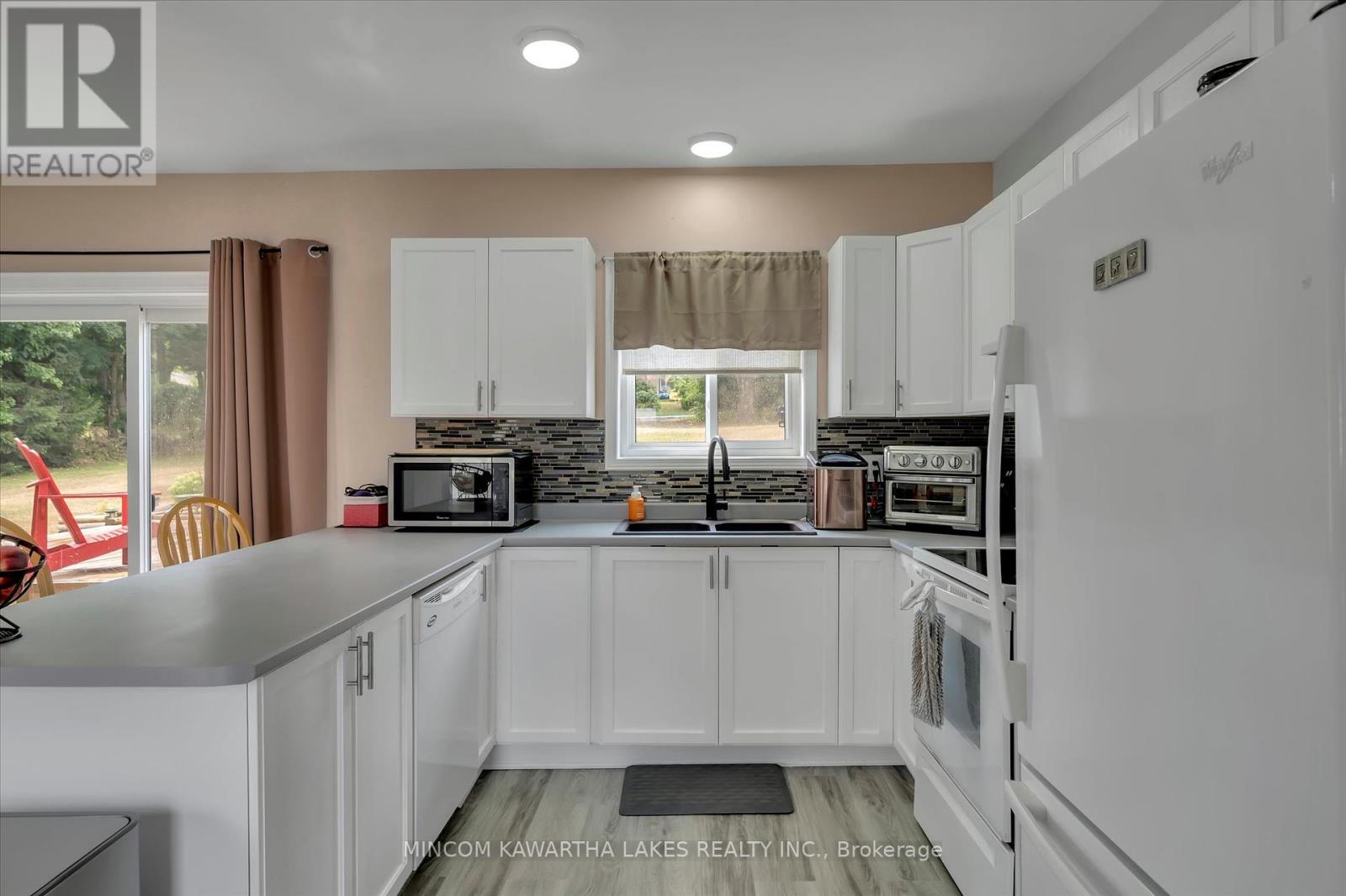 2466 Queen Mary Street, Cavan Monaghan (Cavan Twp), Ontario  L0A 1C0 - Photo 6 - X12342492