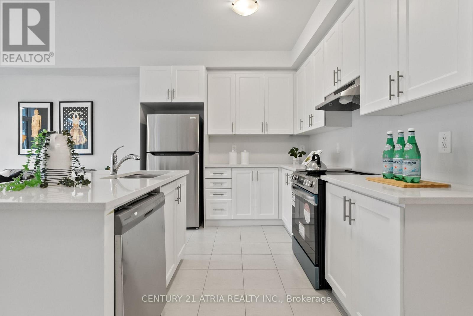 140 Corley Street, Kawartha Lakes (Lindsay), Ontario  K9V 0R4 - Photo 7 - X12342511