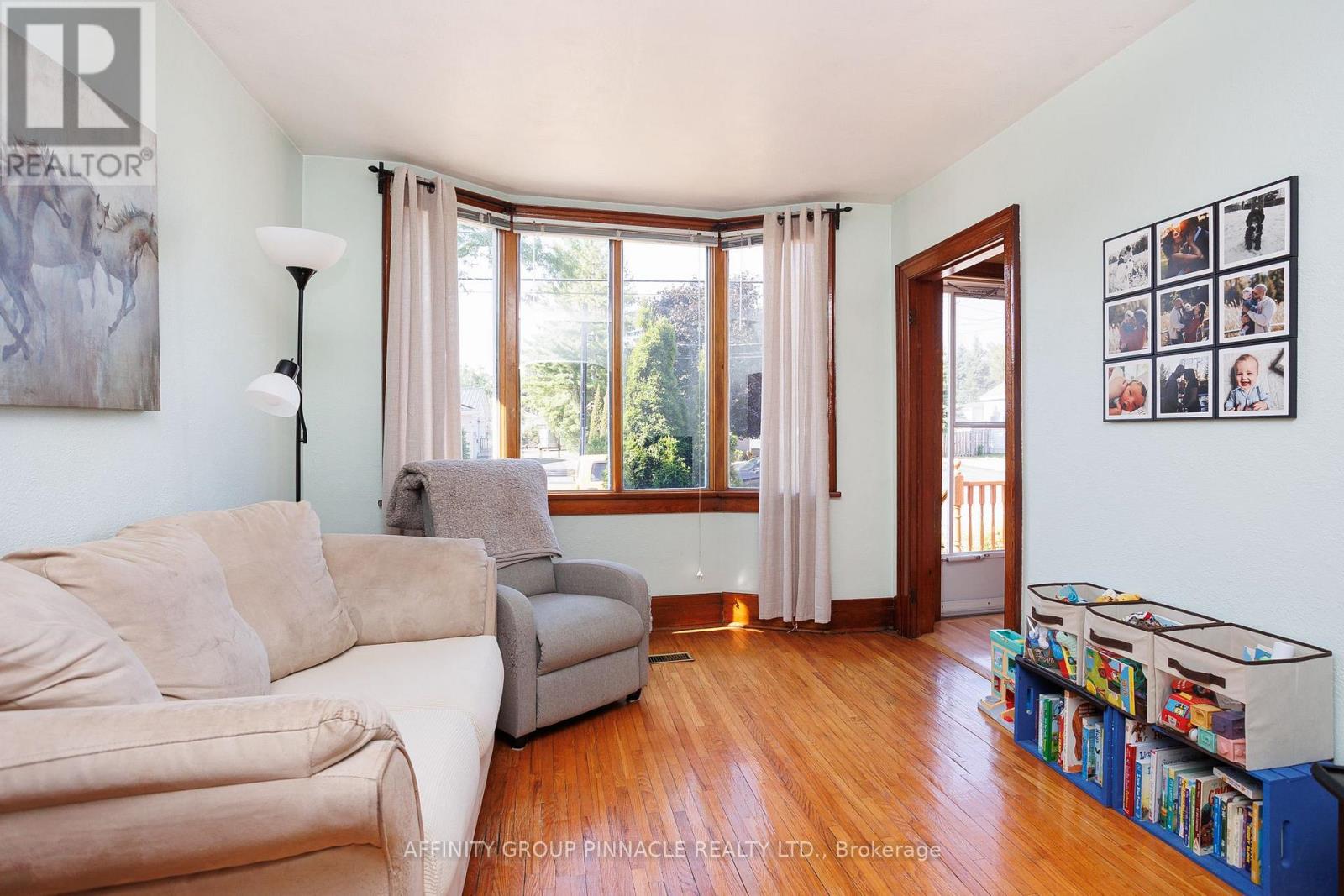 23 Riverview Road, Kawartha Lakes (Lindsay), Ontario  K9V 1B2 - Photo 4 - X12342650