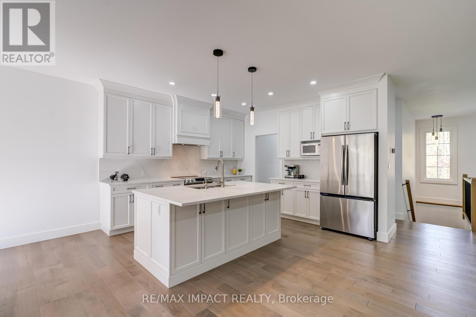 11 Maplewood Court, Trent Lakes, Ontario  K0L 1J0 - Photo 12 - X12342978