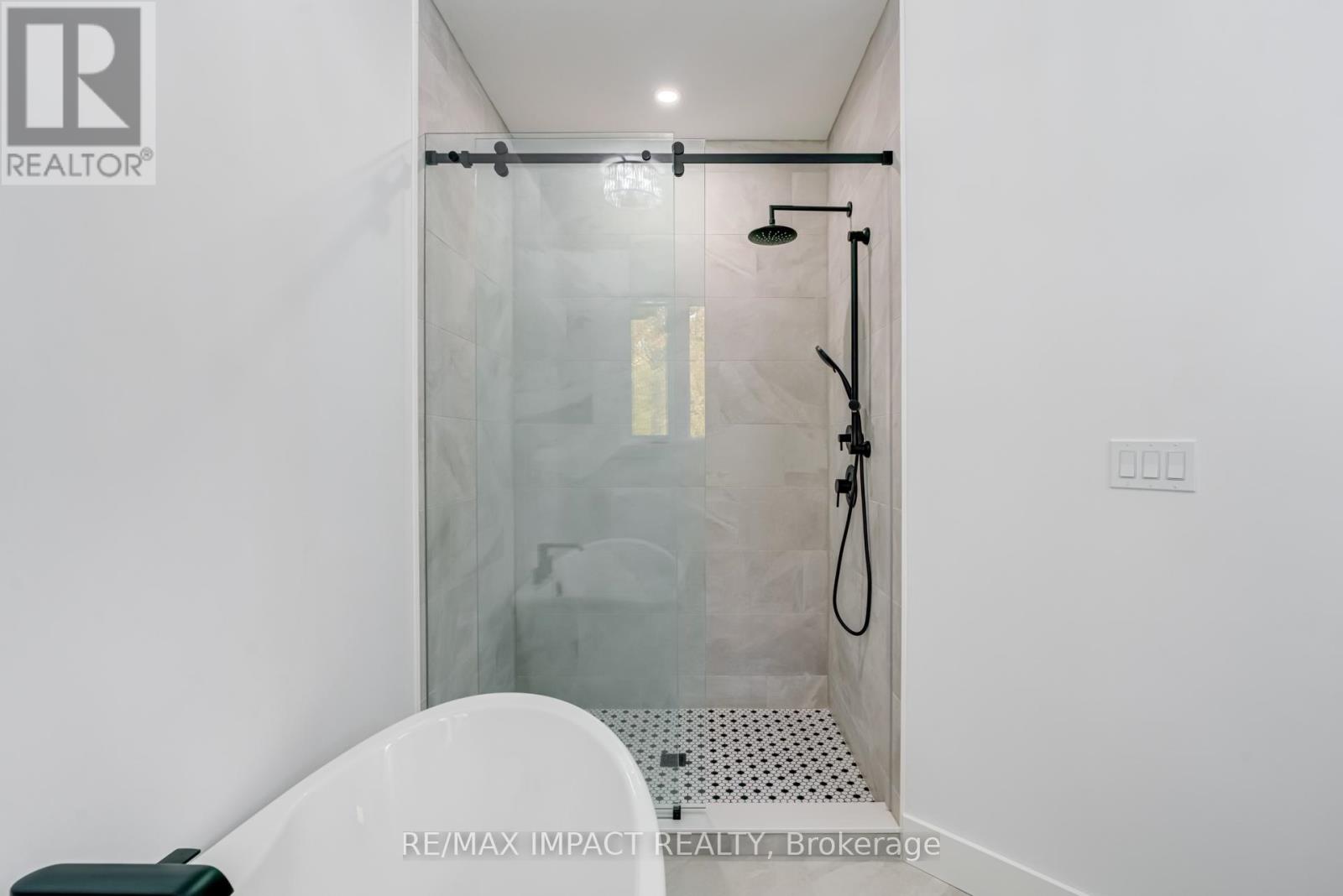 11 Maplewood Court, Trent Lakes, Ontario  K0L 1J0 - Photo 21 - X12342978