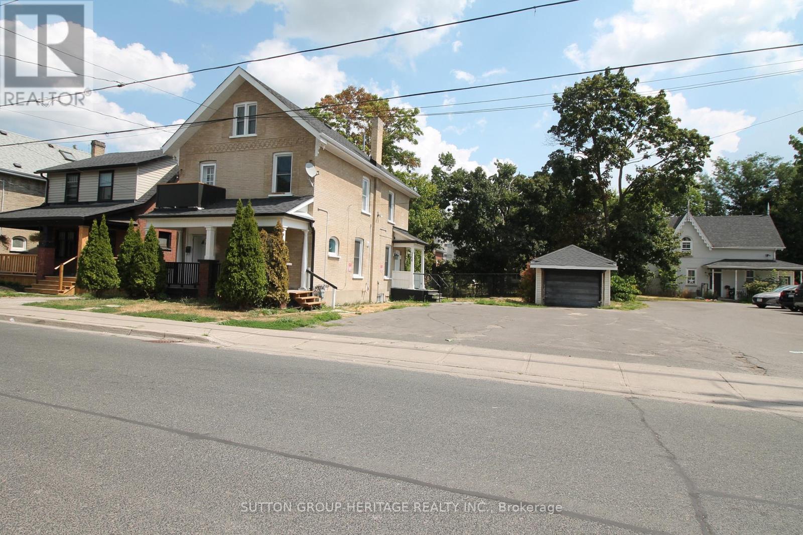 260 Stewart Street, Peterborough Central (North), Ontario  K9J 3M9 - Photo 2 - X12343106