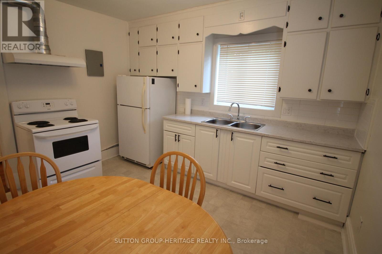 260 Stewart Street, Peterborough Central (North), Ontario  K9J 3M9 - Photo 20 - X12343106
