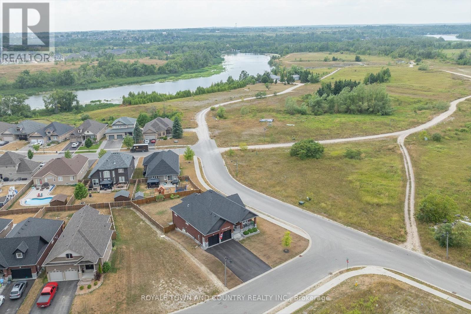 239 St.peter Street, Kawartha Lakes (Lindsay), Ontario  K9V 5E3 - Photo 48 - X12343630