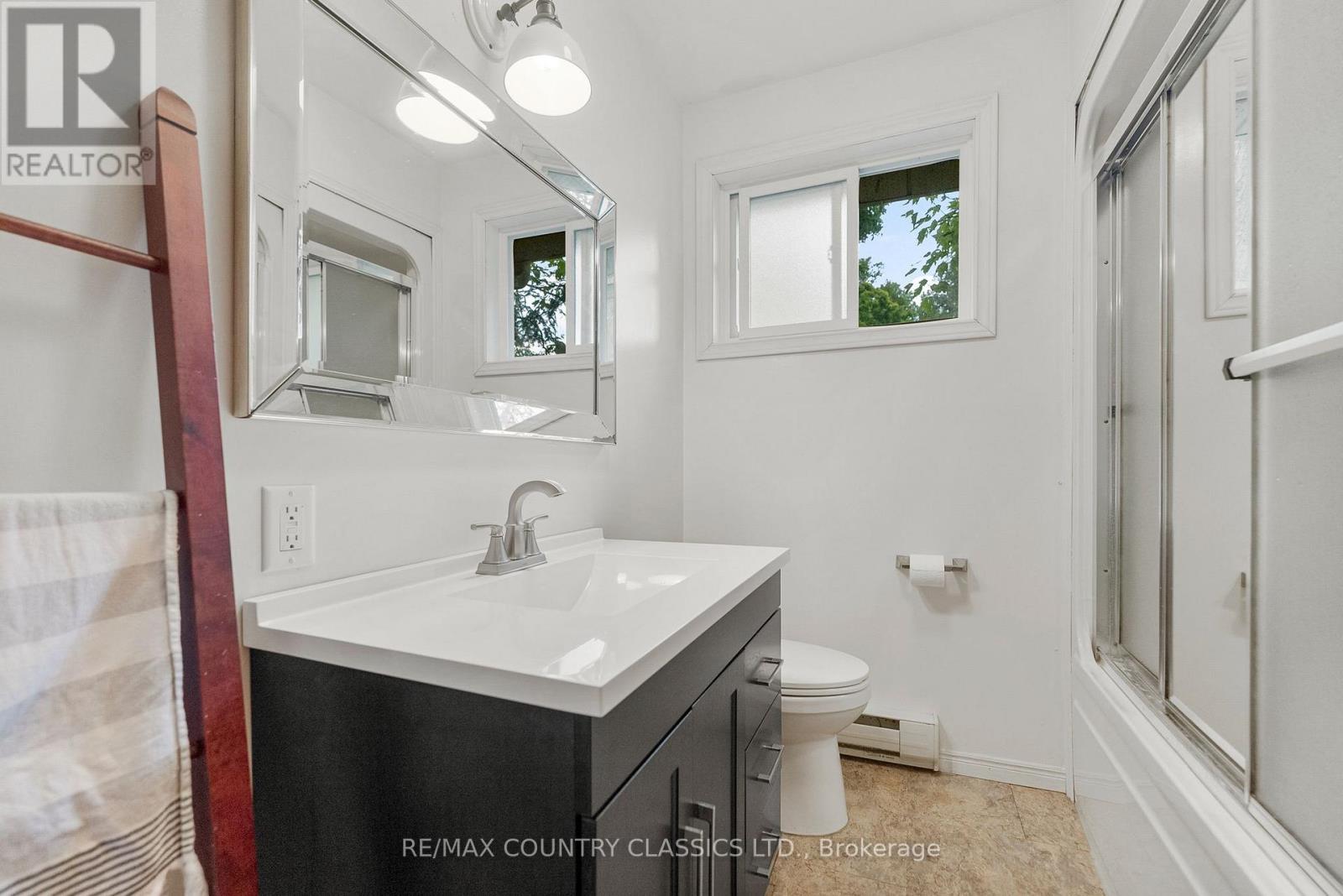 82a Chescher Crescent, Wollaston, Ontario  K0L 1P0 - Photo 18 - X12343737