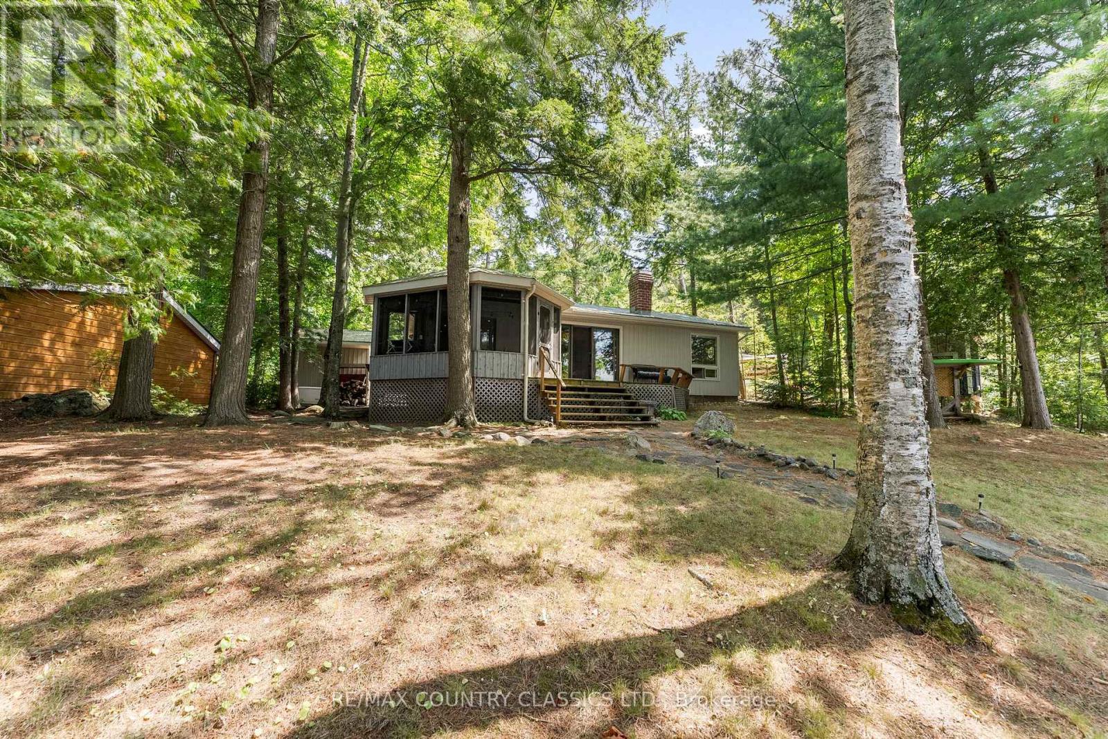 82a Chescher Crescent, Wollaston, Ontario  K0L 1P0 - Photo 35 - X12343737