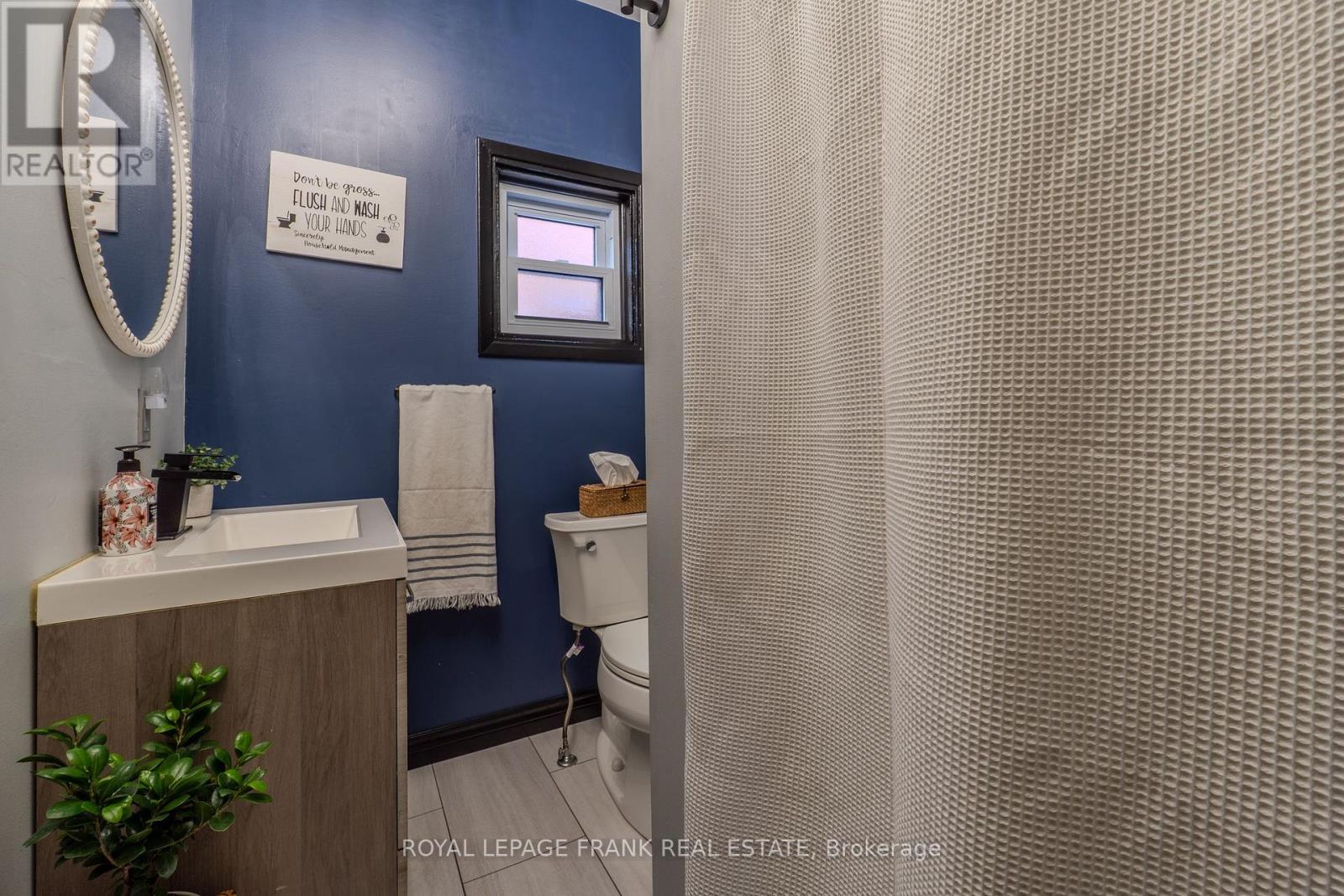 69 Peel Street, Kawartha Lakes (Lindsay), Ontario  K9V 3M5 - Photo 20 - X12343864