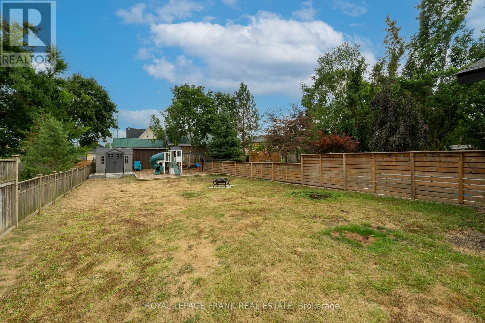 69 Peel Street, Kawartha Lakes (Lindsay), Ontario  K9V 3M5 - Photo 36 - X12343864
