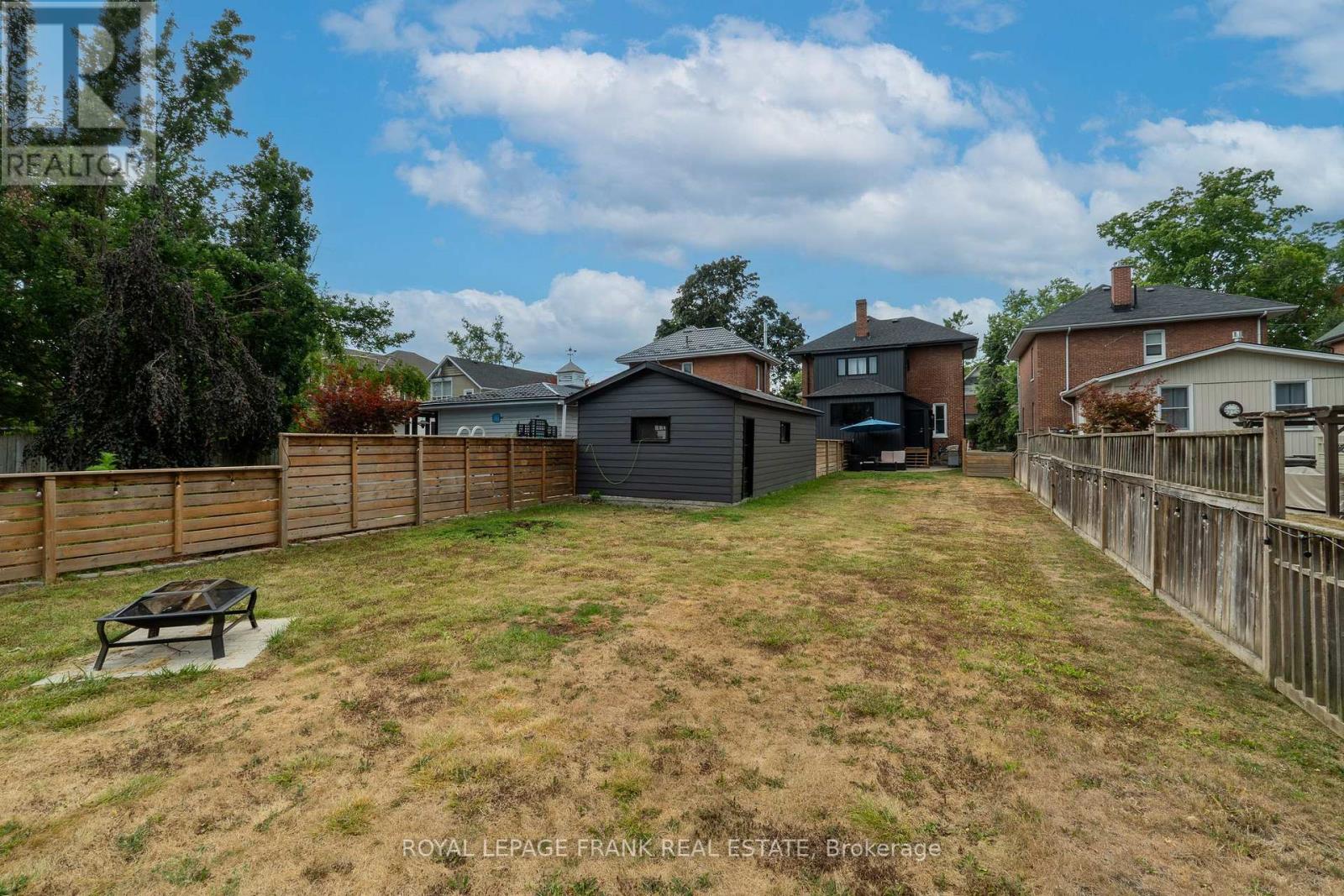 69 Peel Street, Kawartha Lakes (Lindsay), Ontario  K9V 3M5 - Photo 37 - X12343864