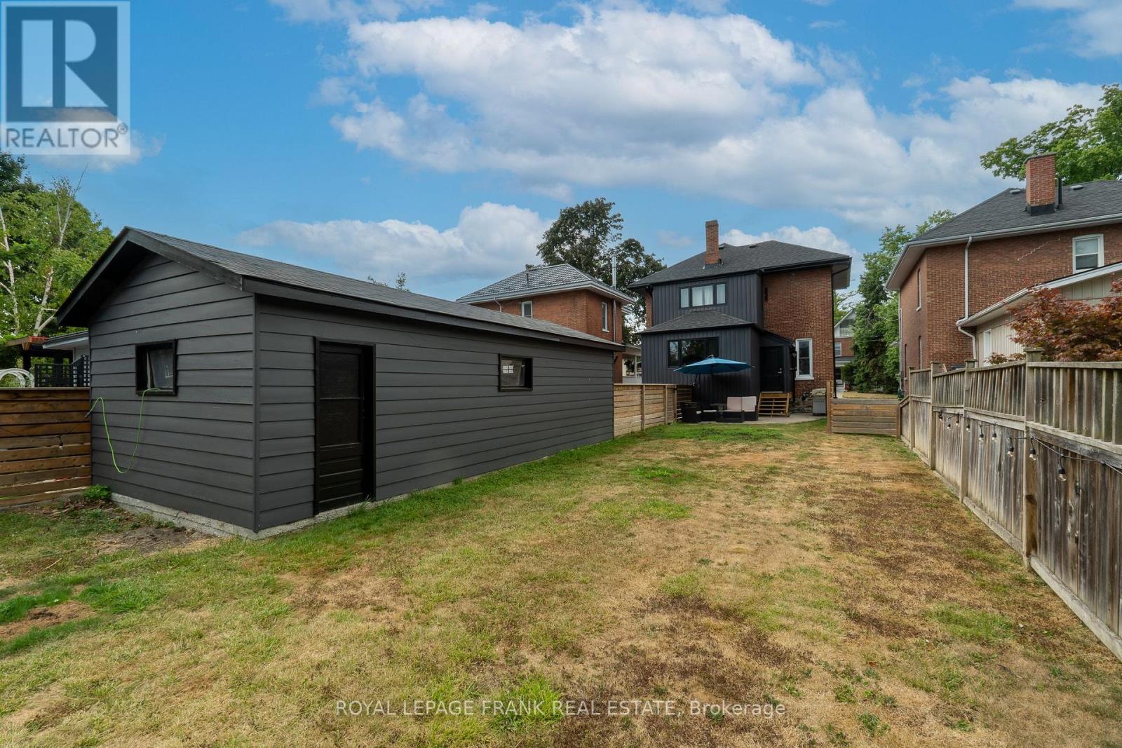 69 Peel Street, Kawartha Lakes (Lindsay), Ontario  K9V 3M5 - Photo 38 - X12343864