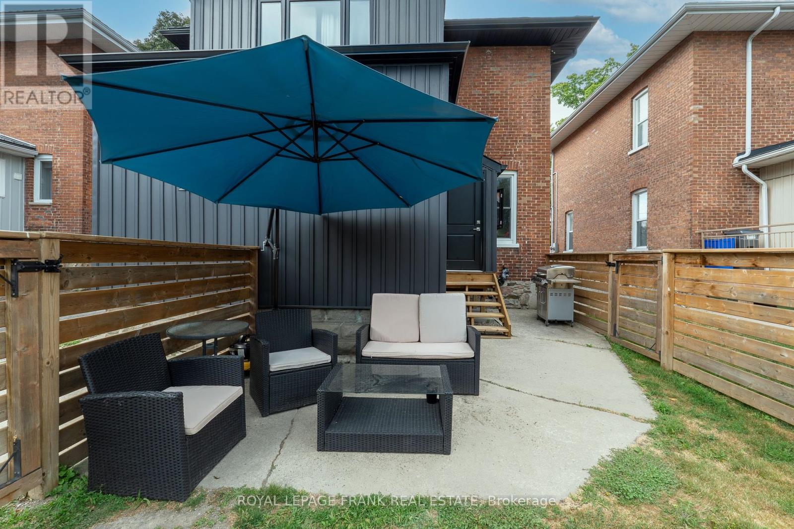 69 Peel Street, Kawartha Lakes (Lindsay), Ontario  K9V 3M5 - Photo 39 - X12343864