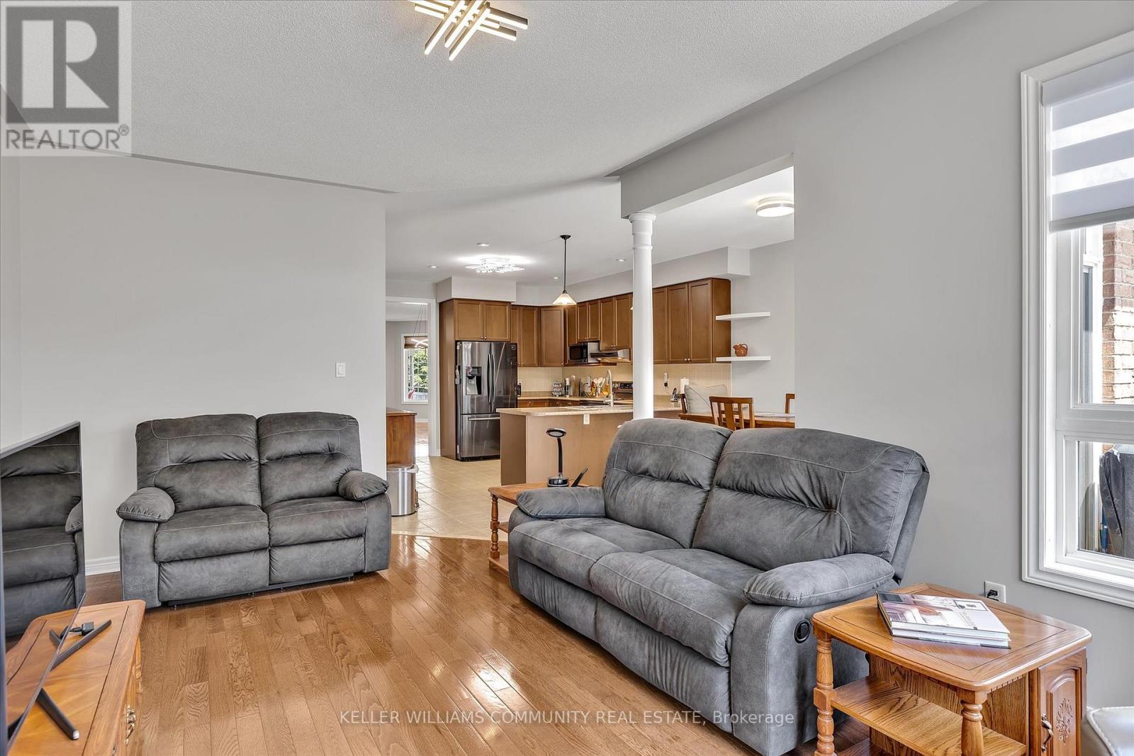 238 Lorne Court, Selwyn, Ontario  K9L 0A1 - Photo 22 - X12343886