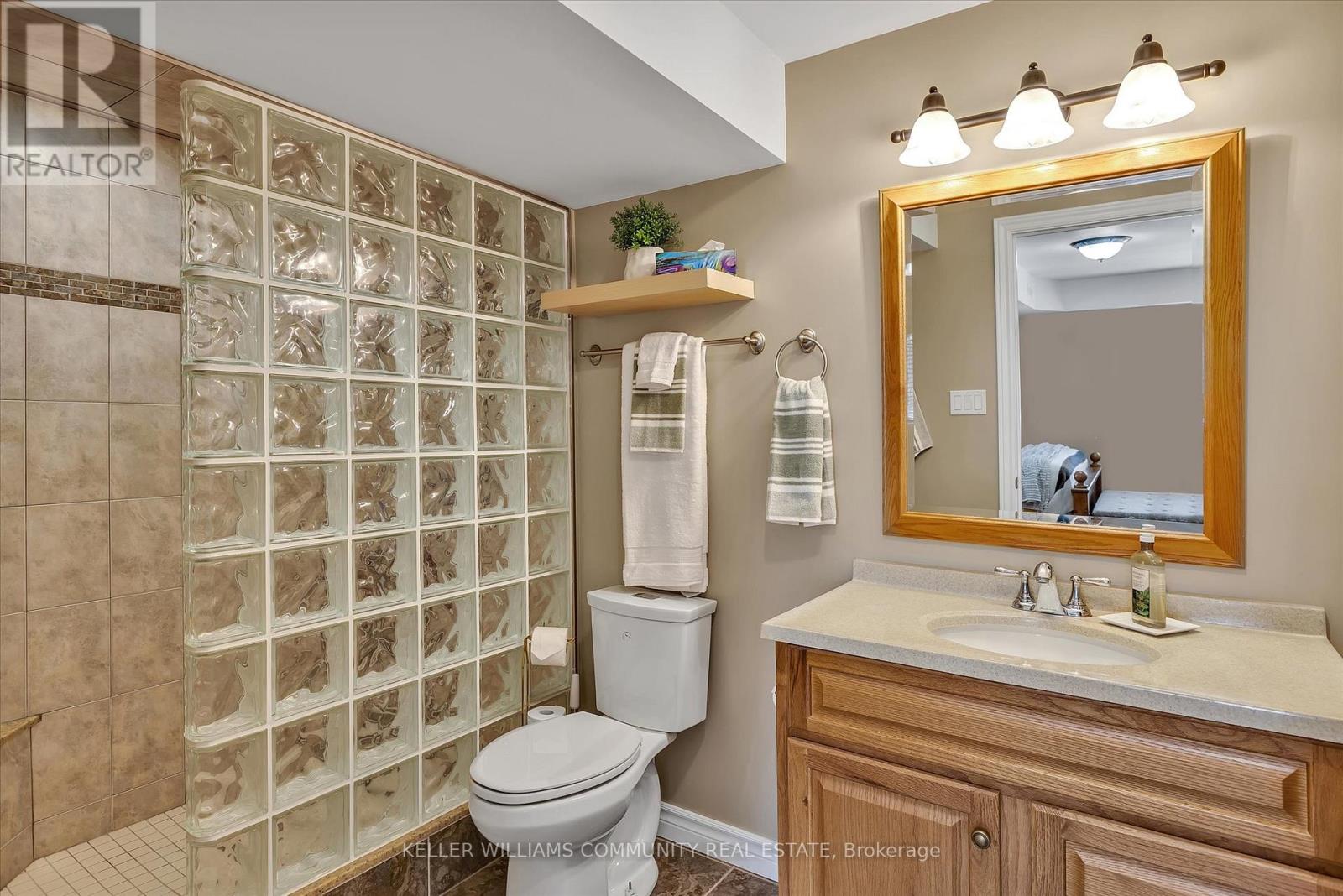 238 Lorne Court, Selwyn, Ontario  K9L 0A1 - Photo 32 - X12343886