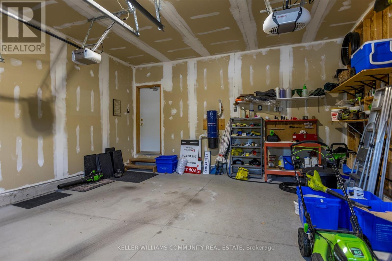 238 Lorne Court, Selwyn, Ontario  K9L 0A1 - Photo 37 - X12343886