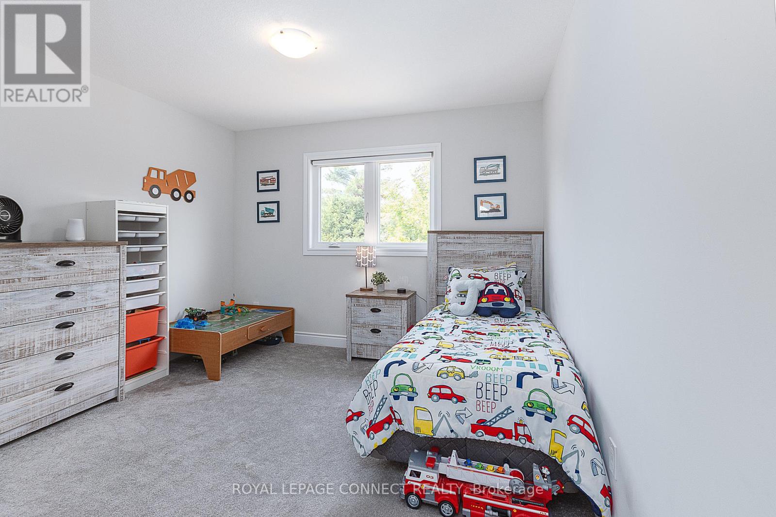 24 Coldbrook Drive, Cavan Monaghan (Cavan Twp), Ontario  L0A 1G0 - Photo 12 - X12343727
