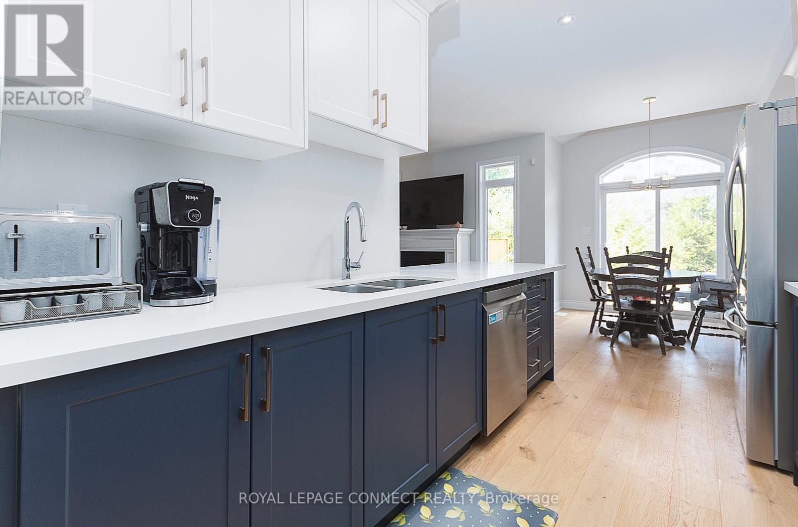 24 Coldbrook Drive, Cavan Monaghan (Cavan Twp), Ontario  L0A 1G0 - Photo 4 - X12343727